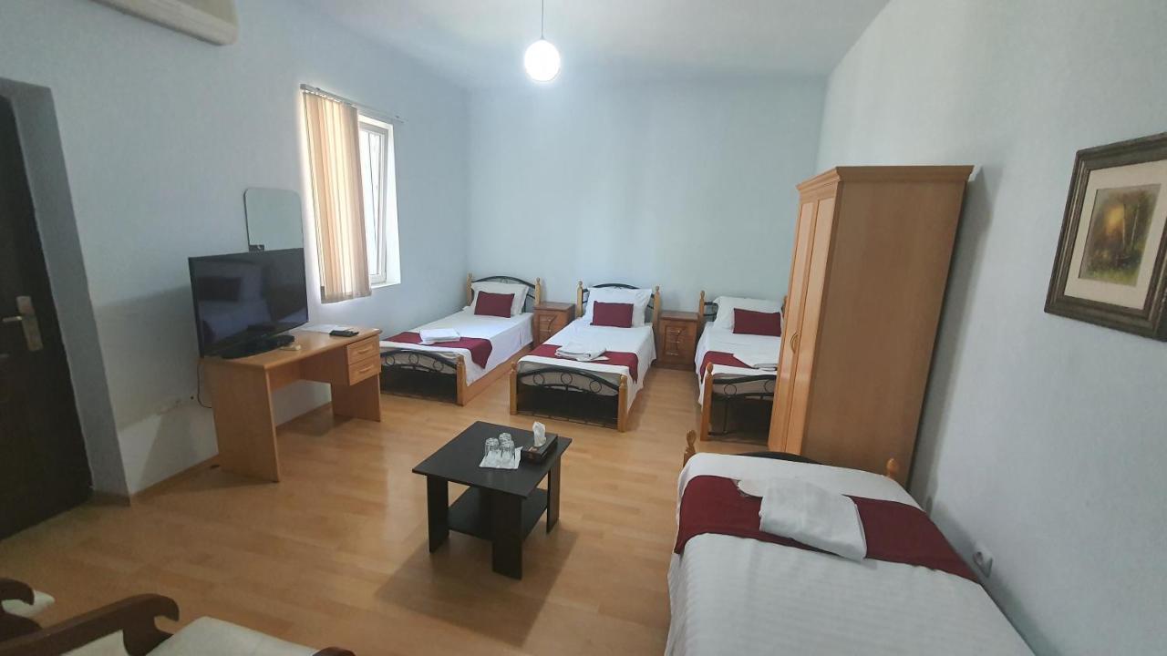 Kesabella Touristic House Bed & Breakfast P'arak'ar ภายนอก รูปภาพ
