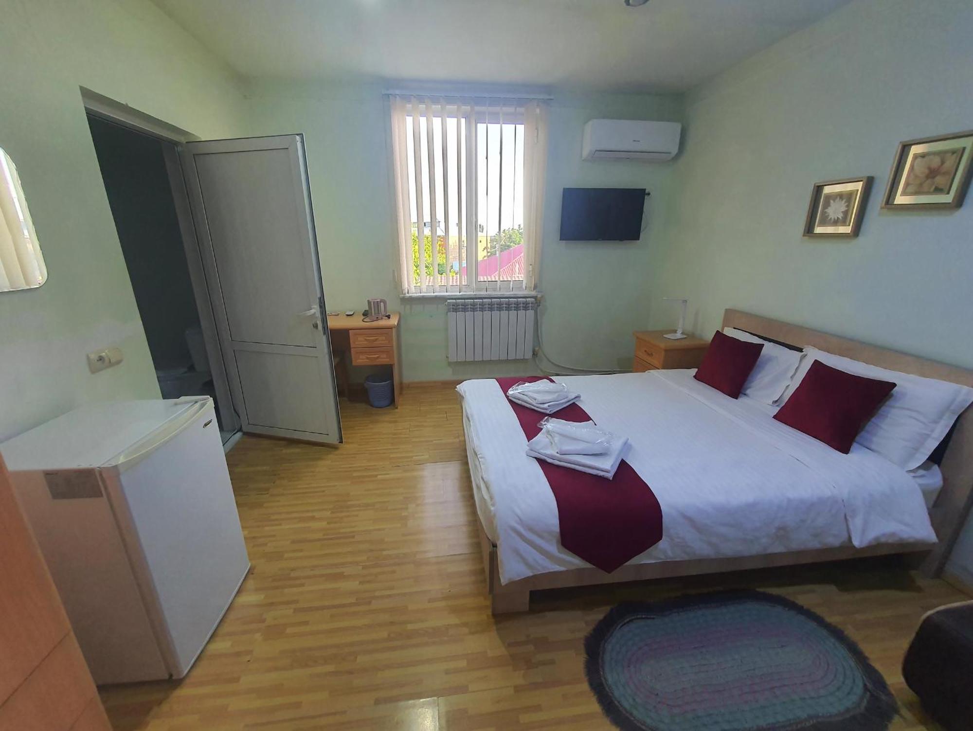 Kesabella Touristic House Bed & Breakfast P'arak'ar ภายนอก รูปภาพ