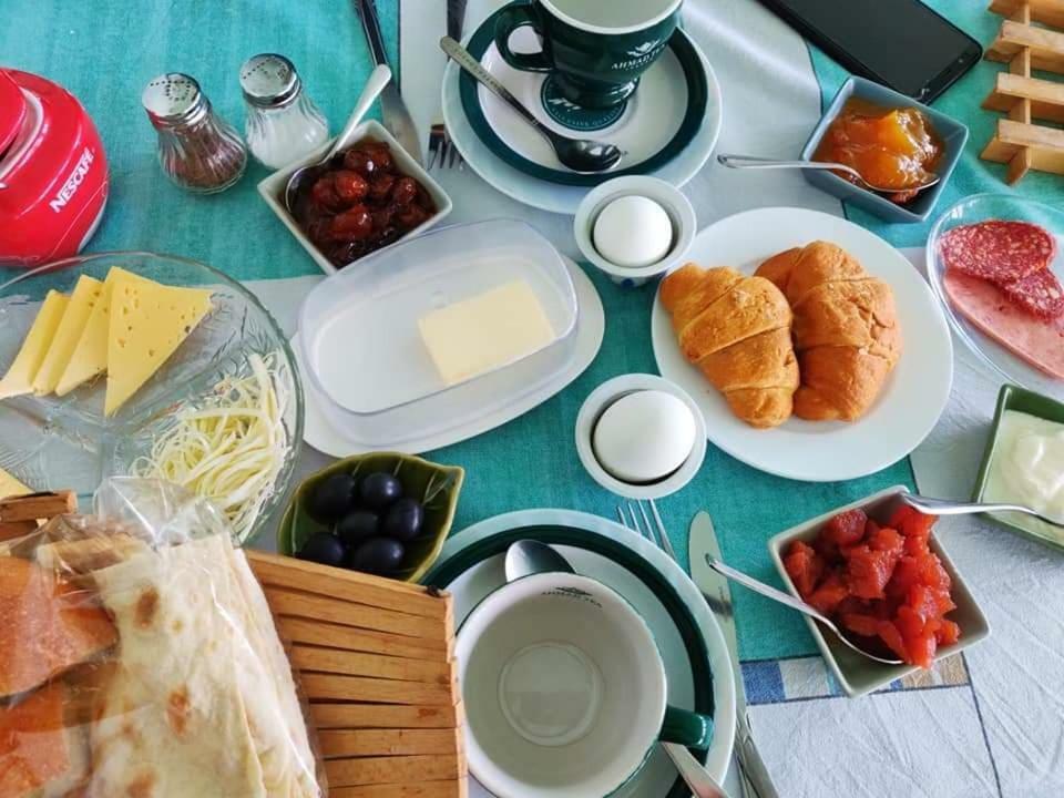 Kesabella Touristic House Bed & Breakfast P'arak'ar ภายนอก รูปภาพ